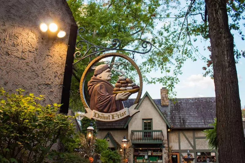 the donut friar sign in gatlinburg