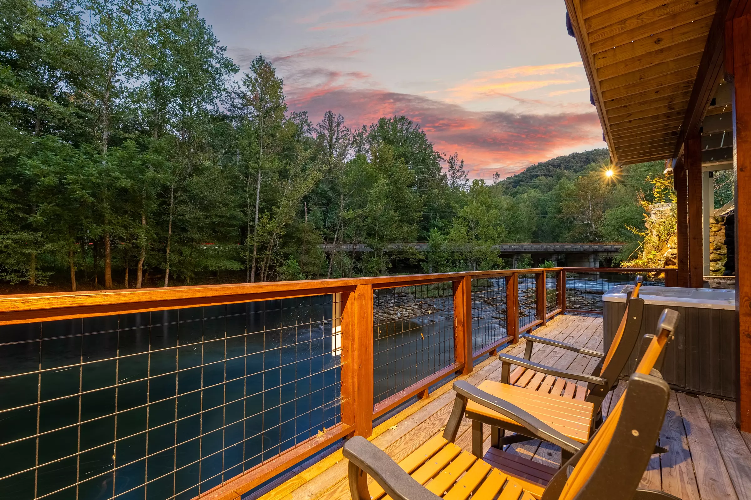 Riverbound 4 Bedroom Cabin At Parkside Cabin Rentals