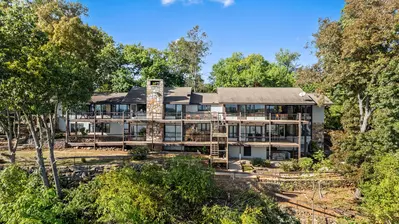 Hatties Lake Retreat