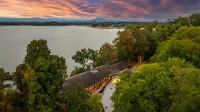 Hatties Lake Retreat