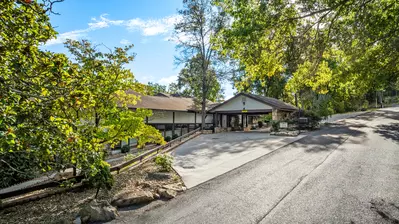 Hatties Lake Retreat