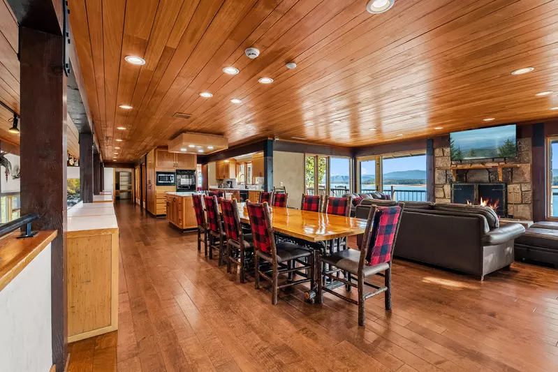 Hatties Lake Retreat