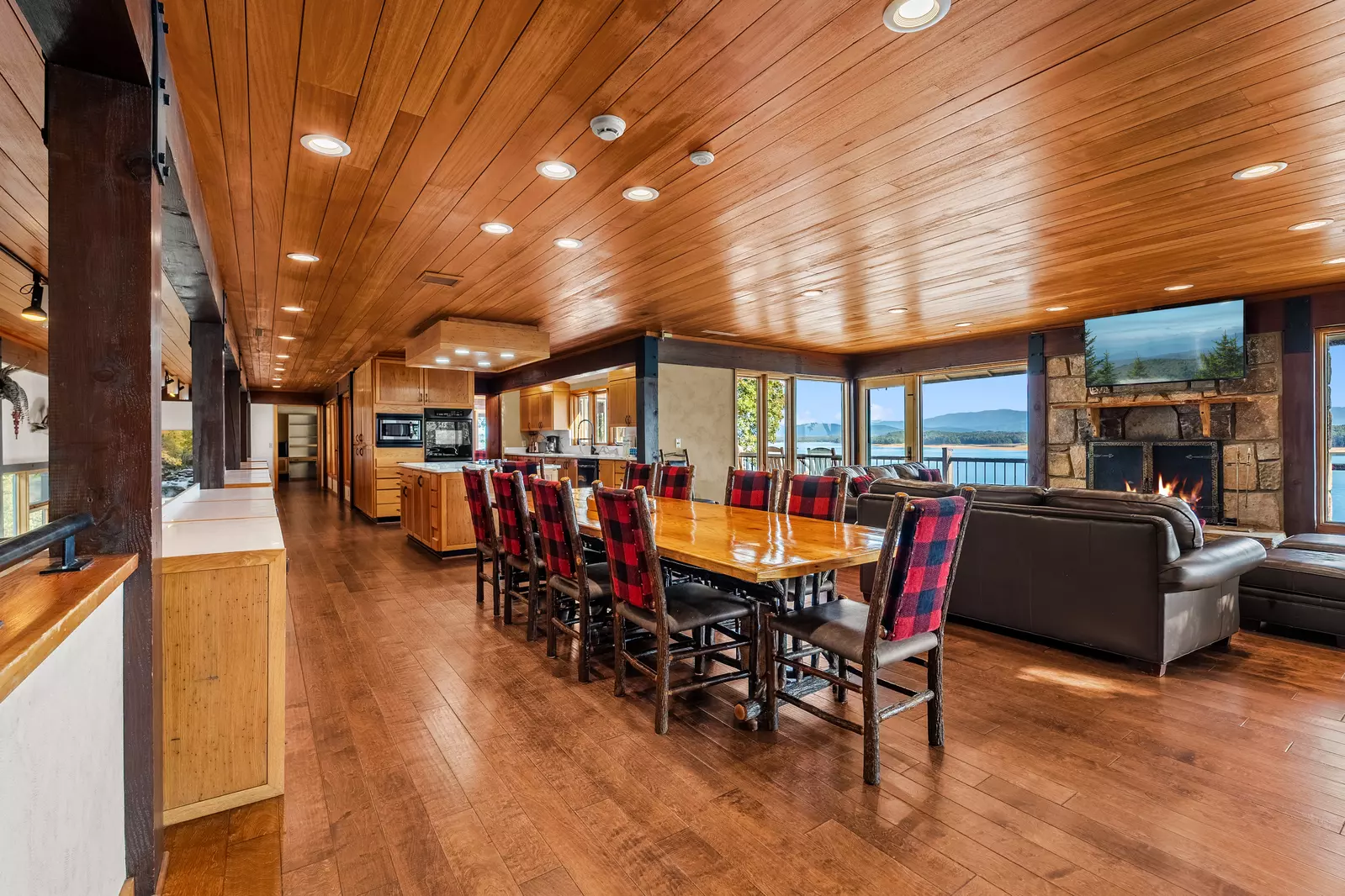 Hatties Lake Retreat