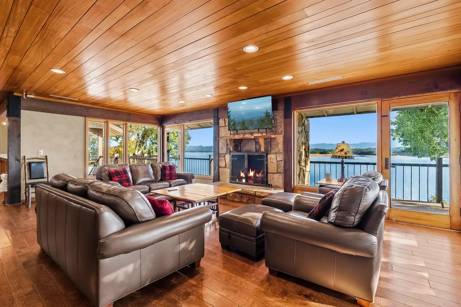 Hatties Lake Retreat