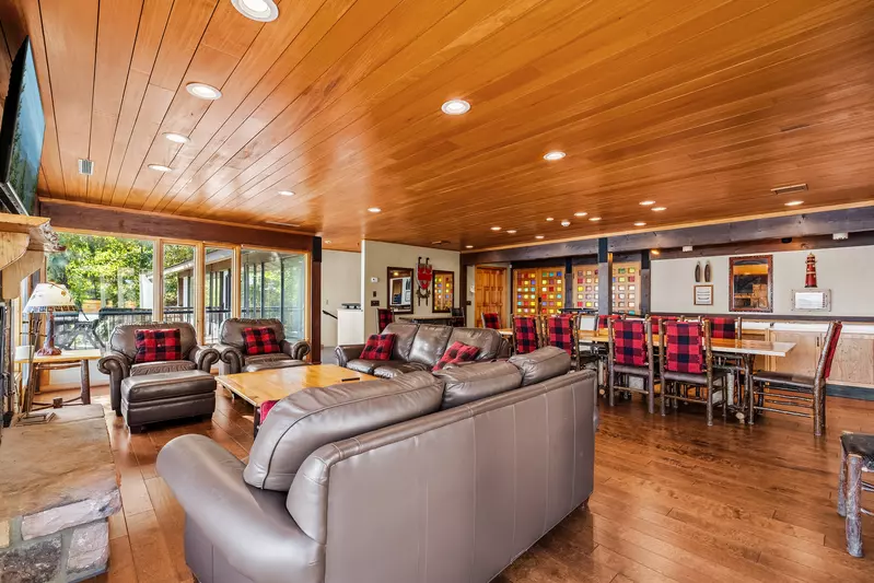 Hatties Lake Retreat