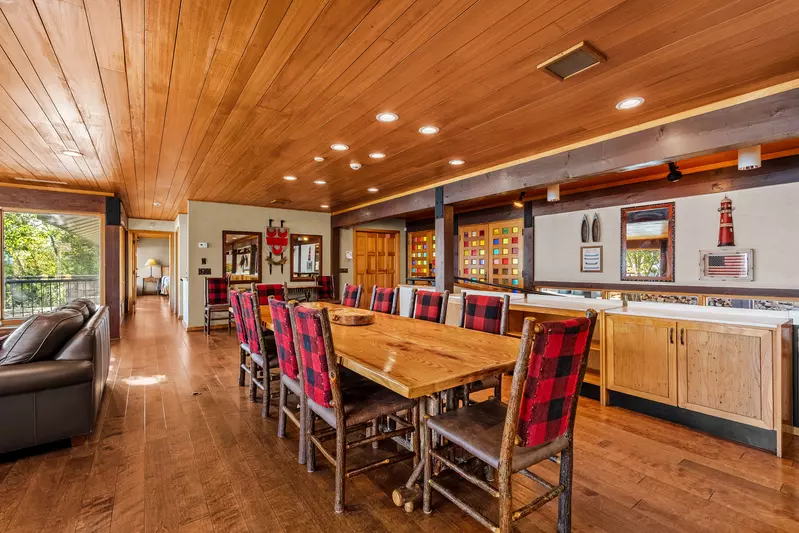 Hatties Lake Retreat