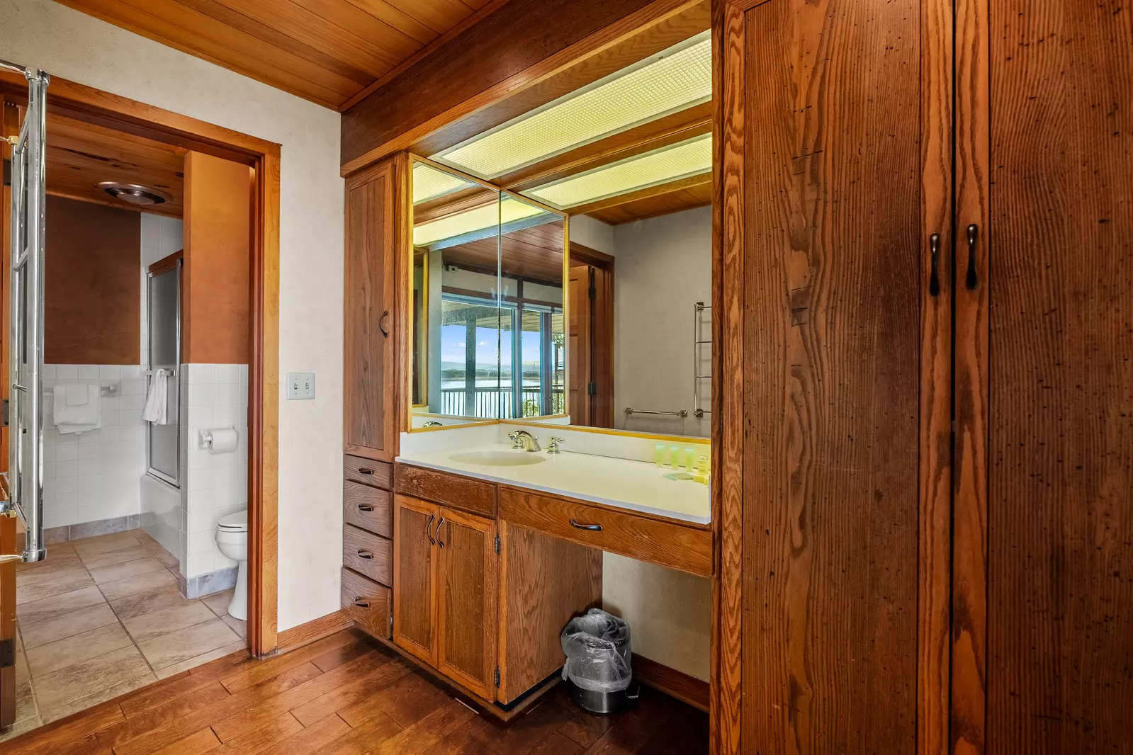 Hatties Lake Retreat