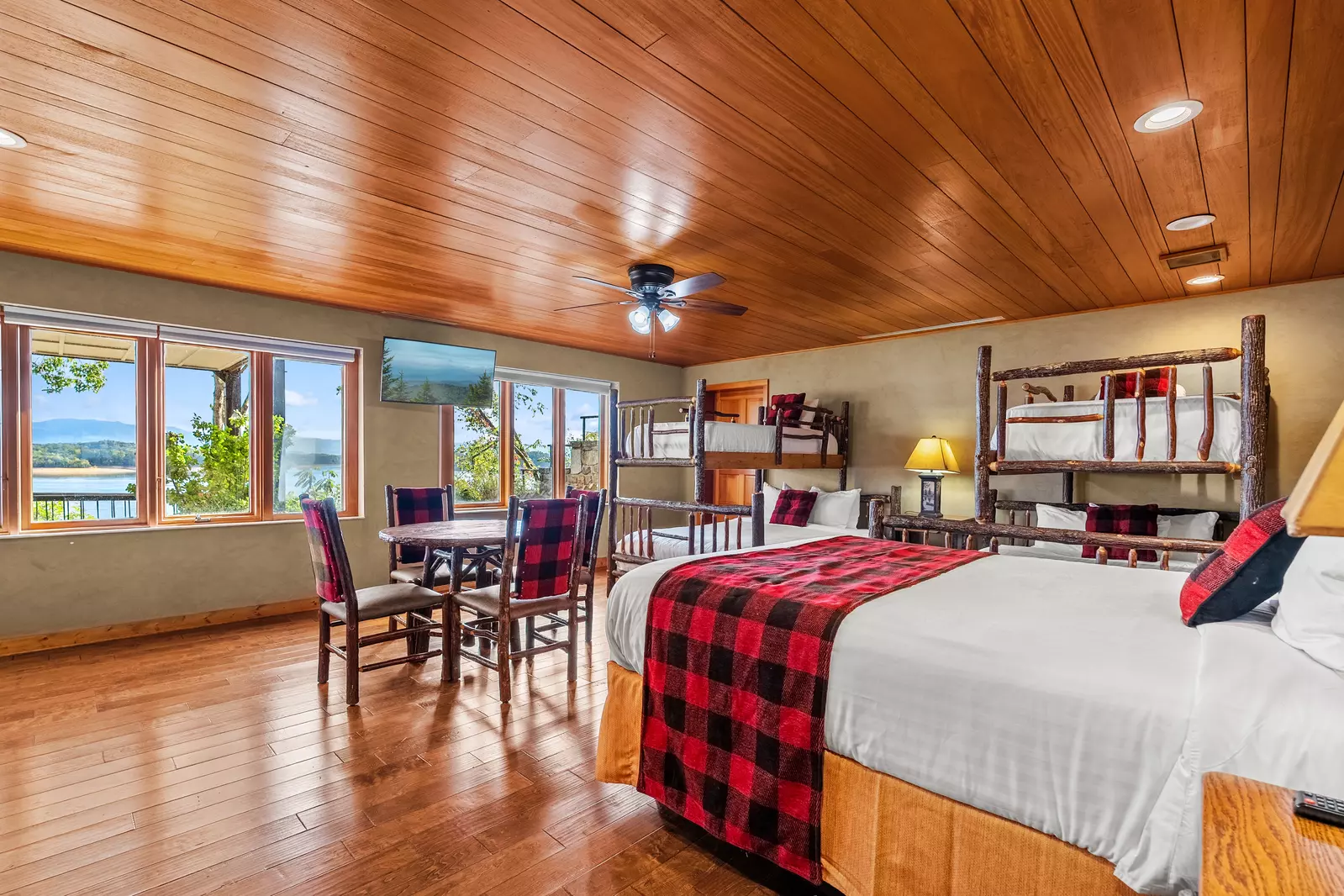Hatties Lake Retreat