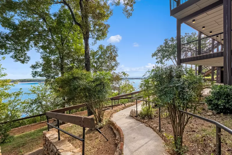 Hatties Lake Retreat
