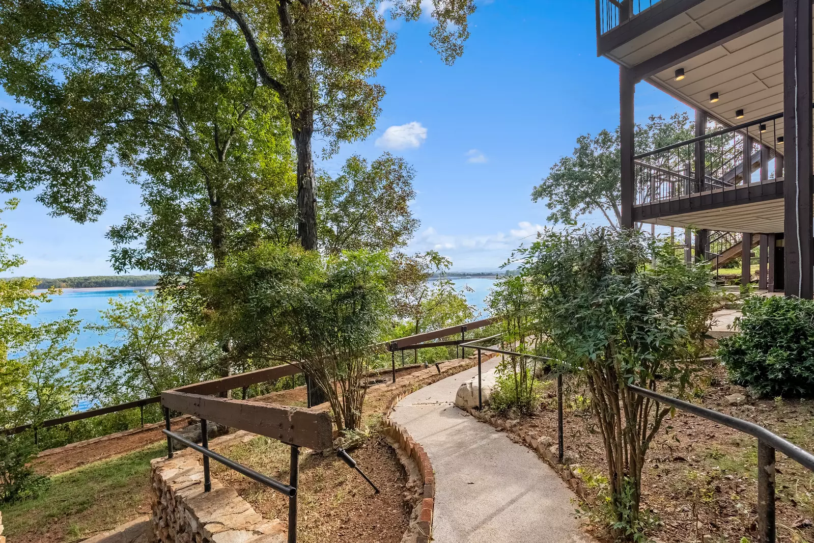 Hatties Lake Retreat