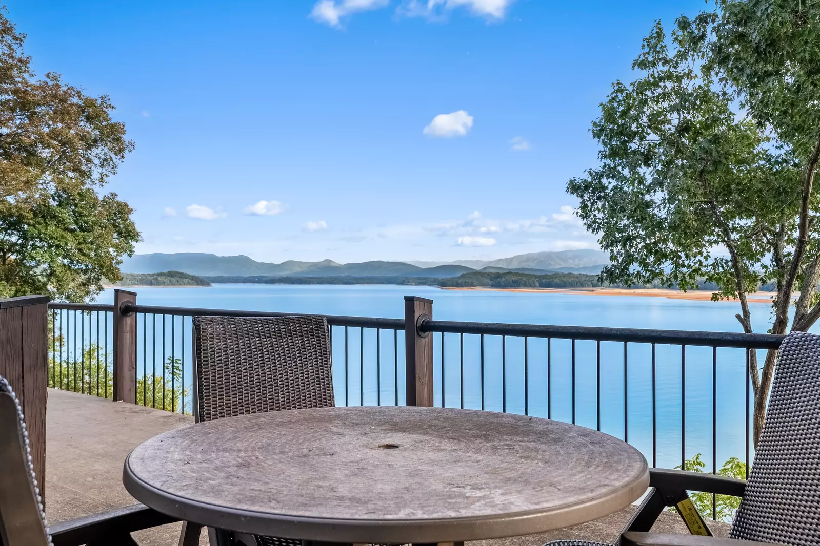Hatties Lake Retreat