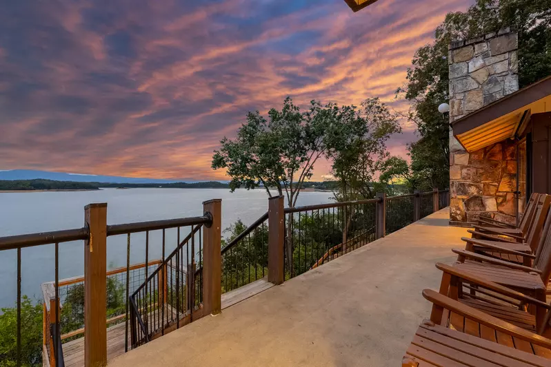 Hatties Lake Retreat