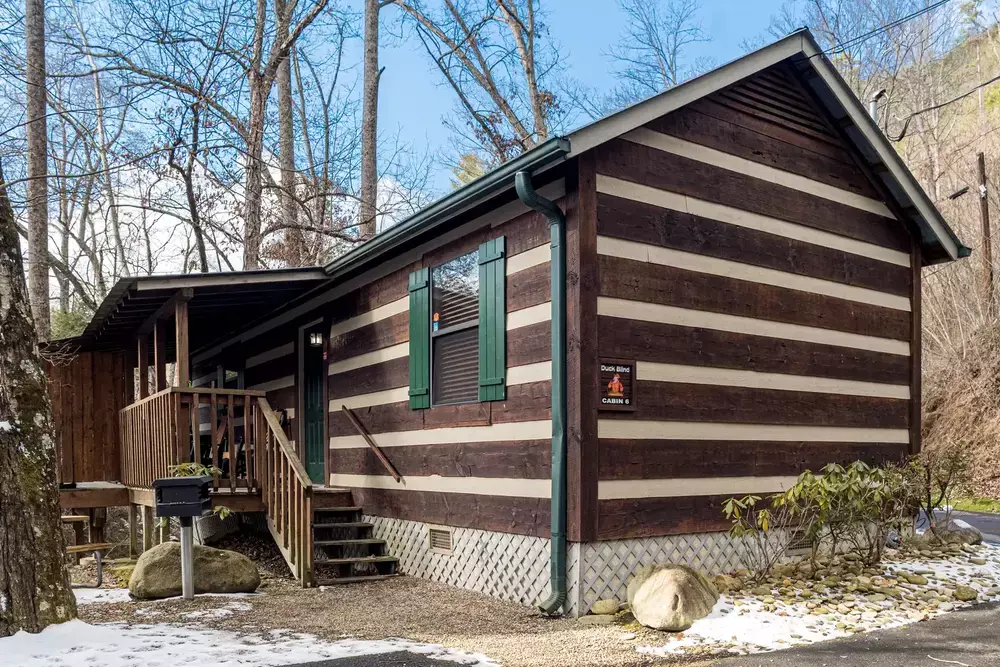 Duck Blind cabin on a snowy day