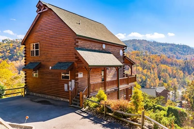 big sky is one of our cabins in the Smoky Mountains