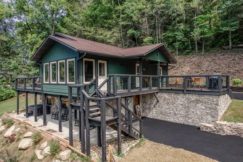 Greenbrier Basecamp