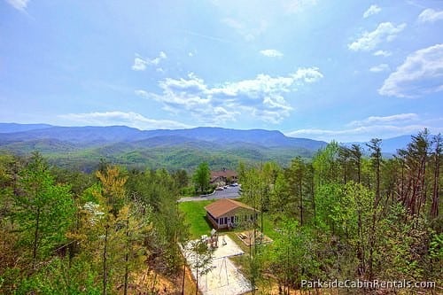 Mountain Song Features Excellent Amenities for Your Gatlinburg Vacation