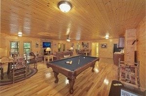 game room with pool table at a Parkside Cabin Rental in Gatlinburg TN
