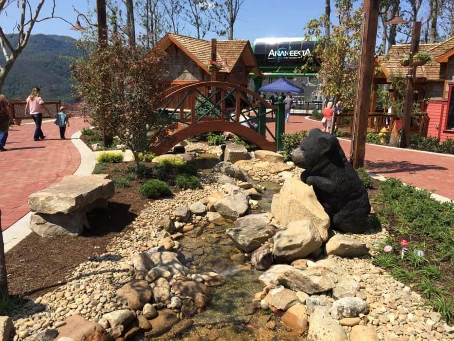 Top 4 Can’t-Miss Gatlinburg Attractions to Visit in the Spring