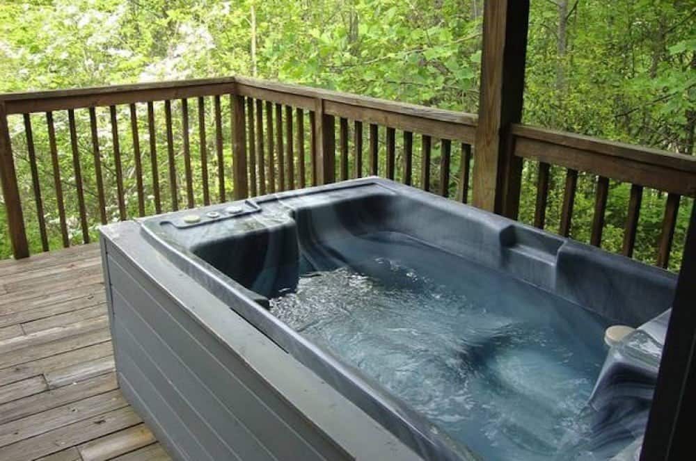 hot tub on deck of gatlinburg cabin