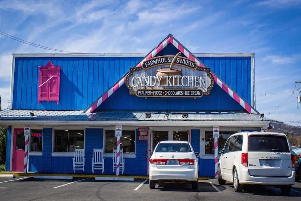 Top 4 Candy Stores in Pigeon Forge You Should Visit