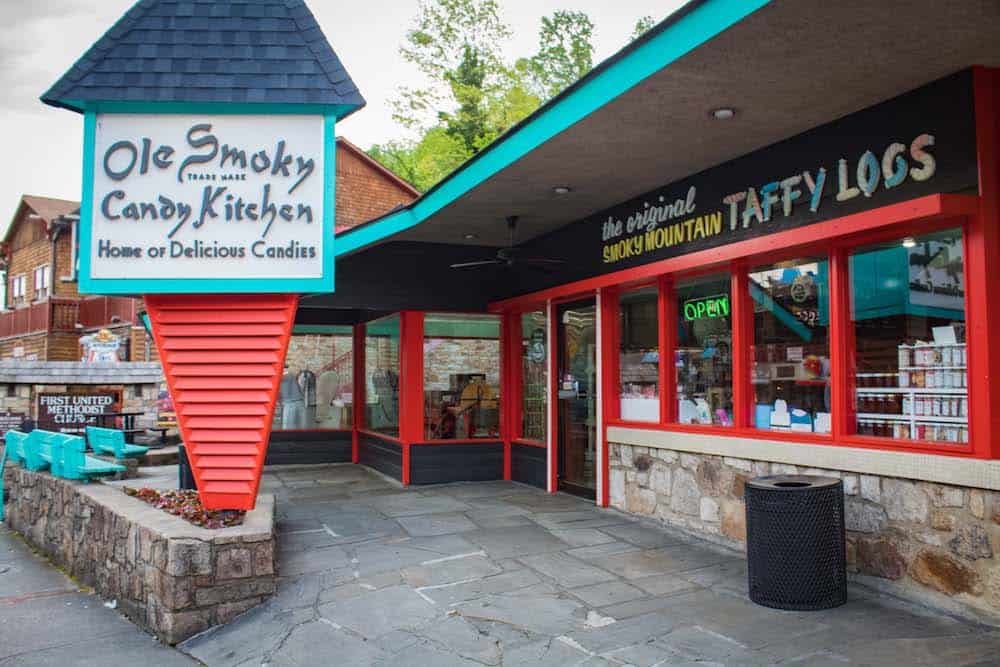 Top 5 Candy Stores in Gatlinburg You Need to Visit